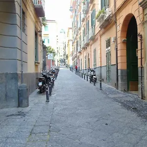https://maison-hermes-in-chiaia.hotels-amalfi.com
